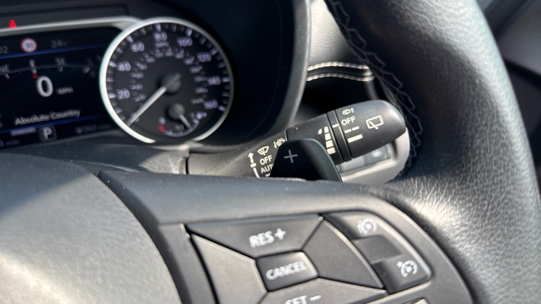 Nissan Juke 1.0 DiG-T 114 N-Connecta 5dr DCT Petrol Hatchback